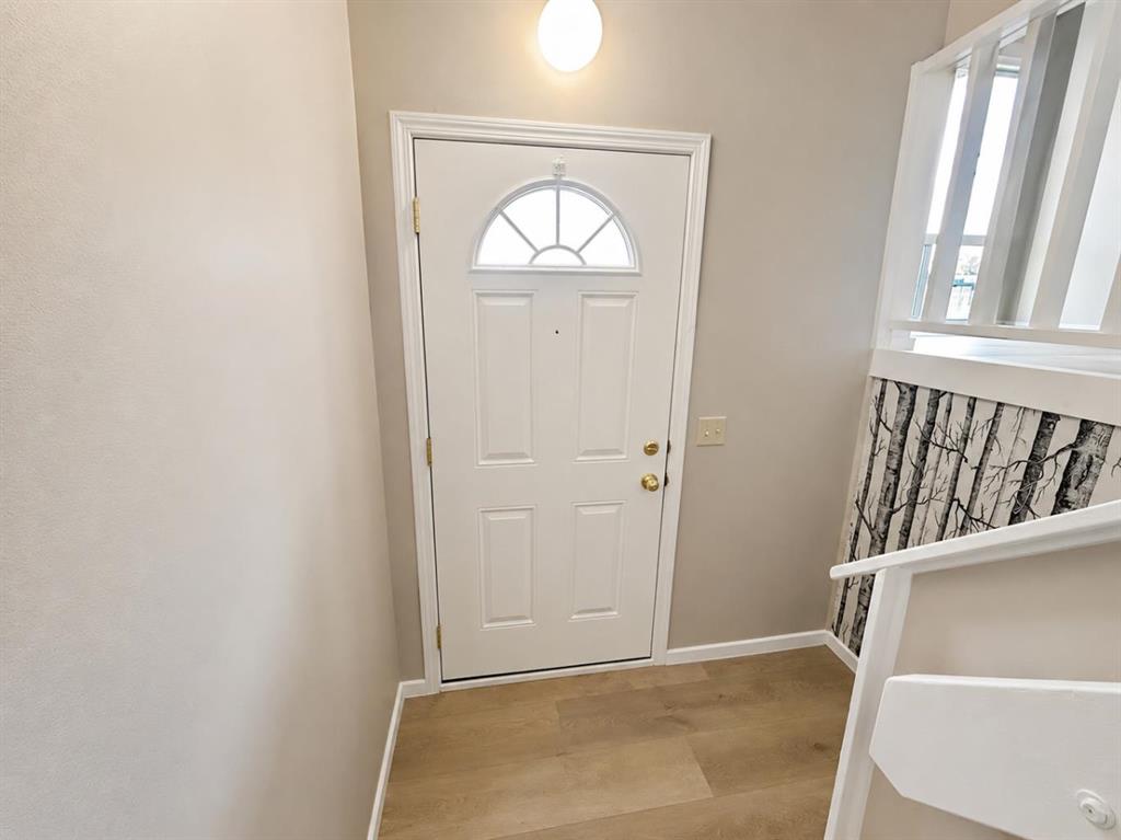 Picture for 129 Oaktree Lane SW
