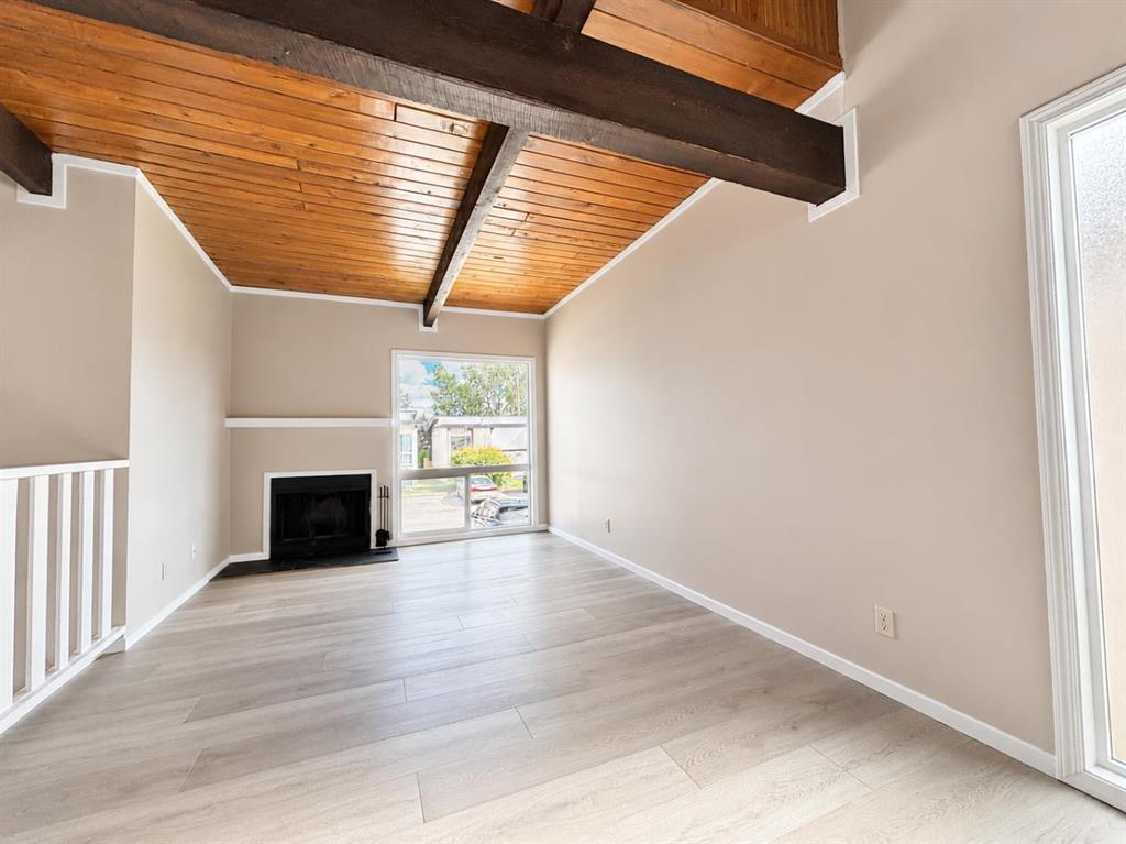 Picture for 129 Oaktree Lane SW