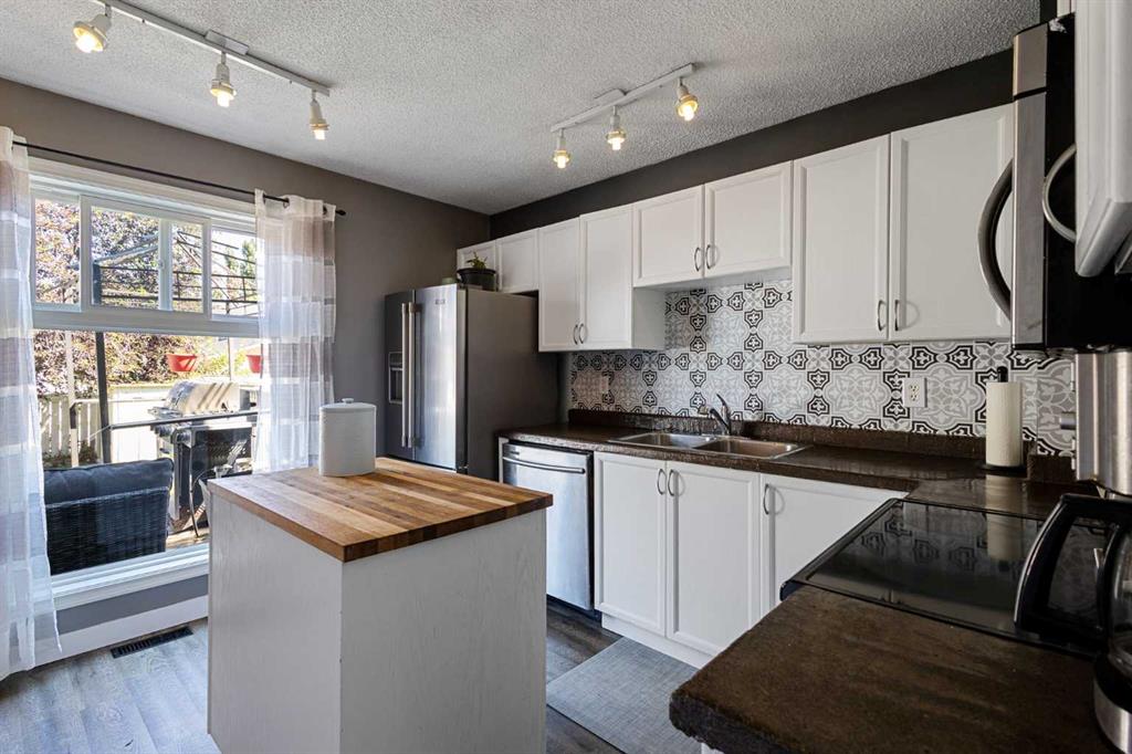 Picture for 149 Taradale Close NE