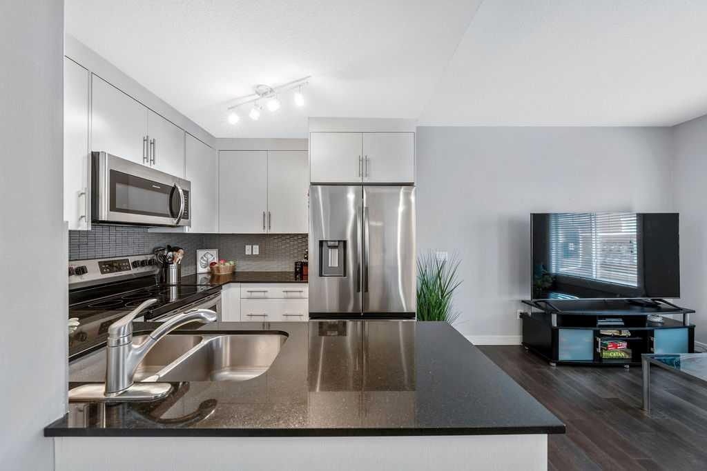 Picture for 22 West Coach Manor SW