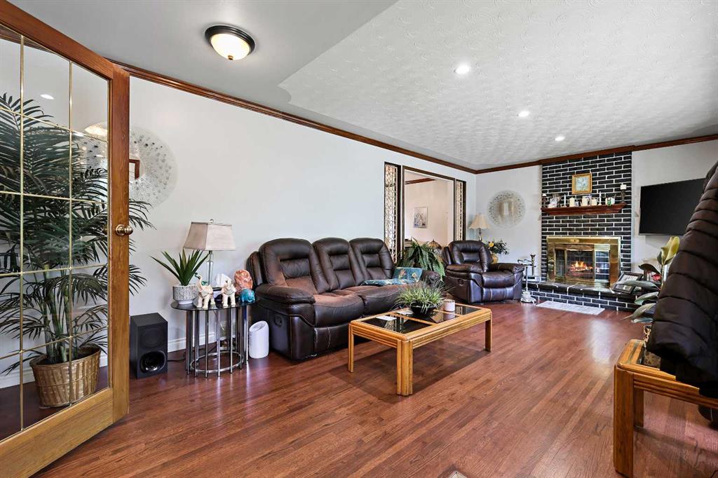 Picture for 8627 Athabasca Street SE