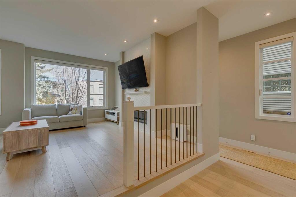 Picture for 1605 29 Avenue SW