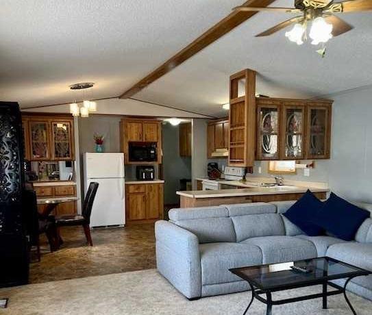 Picture for 45, 134 Village Way 