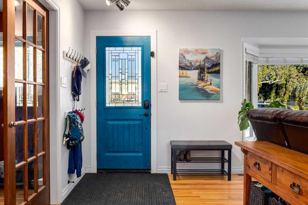 Picture for 4011 25 Avenue SW