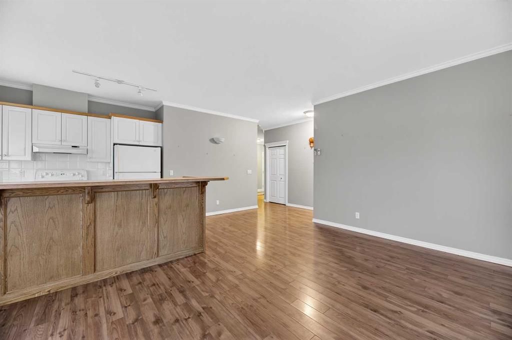 Picture for 304, 1902 23 Street 