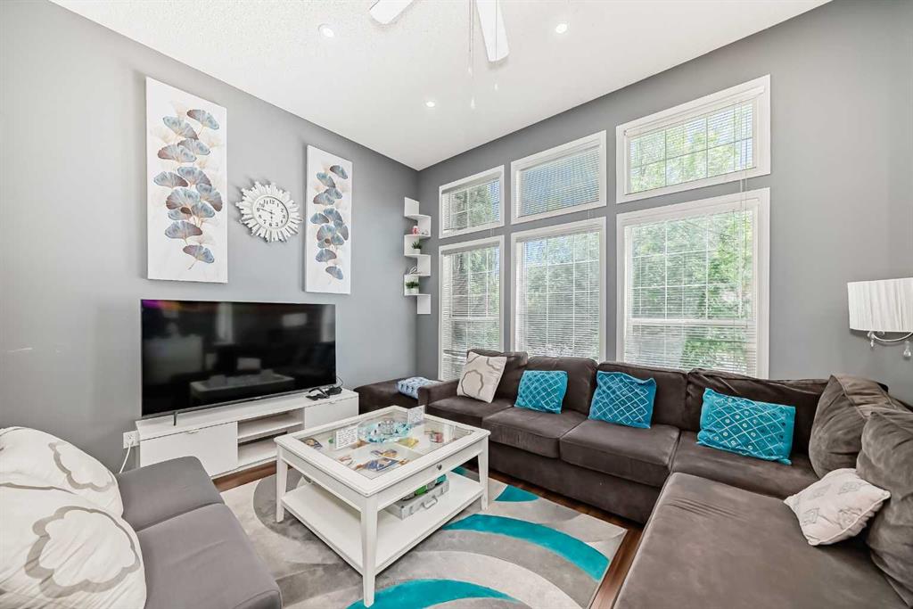 Picture for 12 Taravista Crescent NE