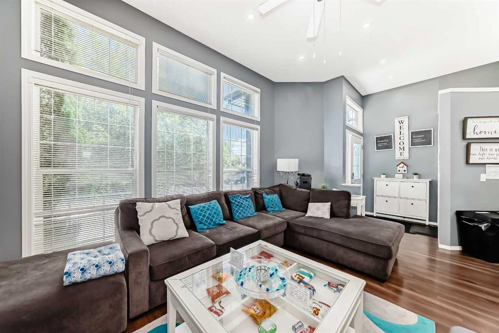 Picture for 12 Taravista Crescent NE