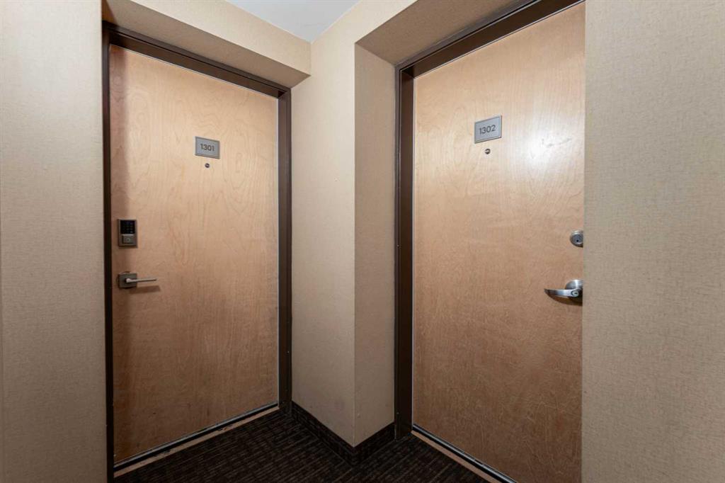 Picture for 1302, 1078 6 Avenue SW