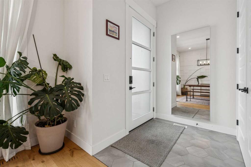 Picture for 2818 30 Street SW