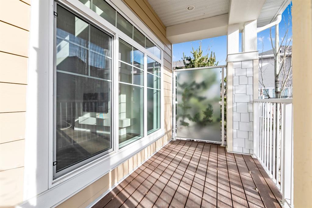 Picture for 33 Drake Landing Square 