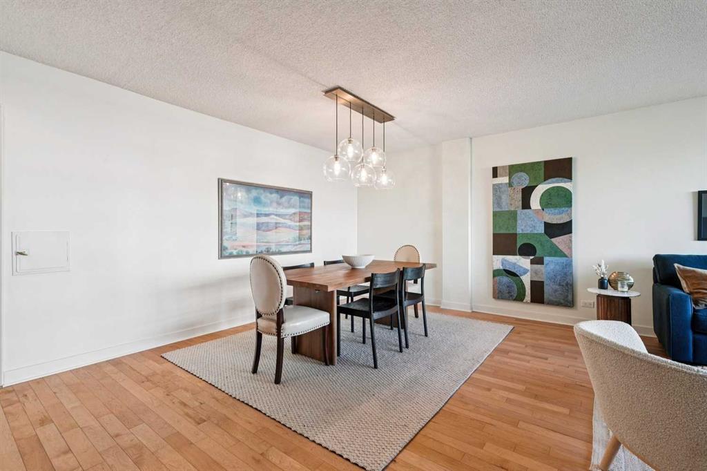 Picture for 204, 3316 Rideau Place SW