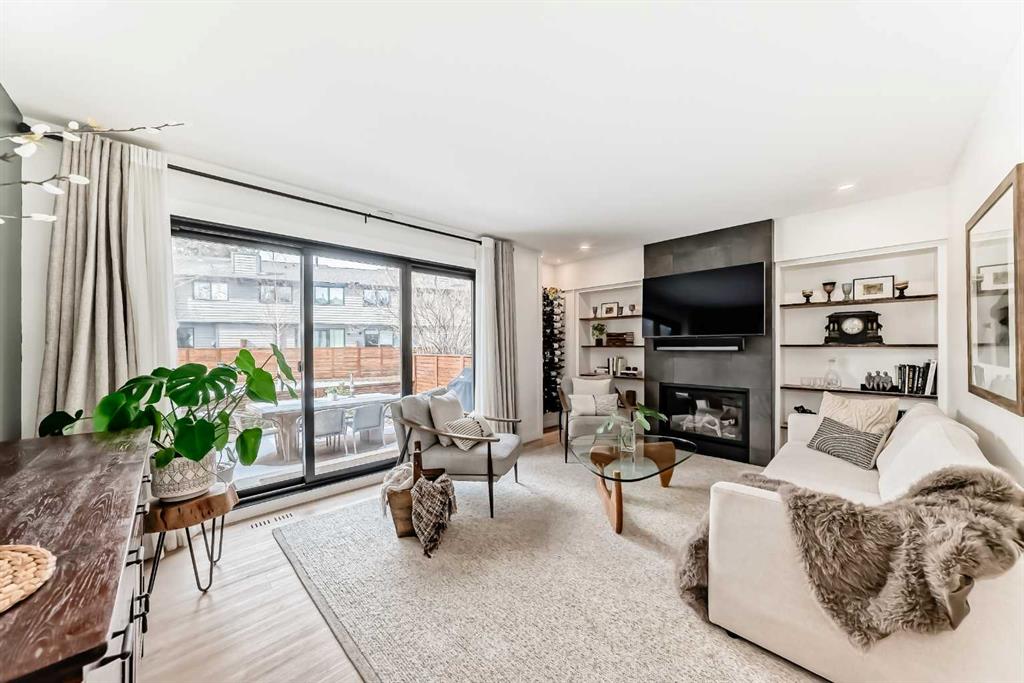 Picture for 42 Point Drive NW