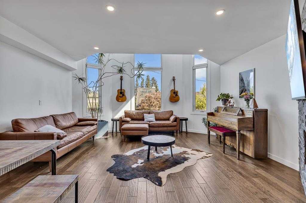 Picture for 2033 21 Avenue SW