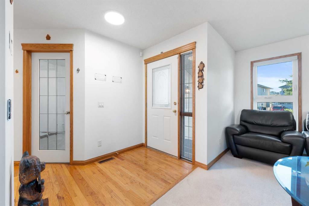 Picture for 43 Edgebrook Cove NW