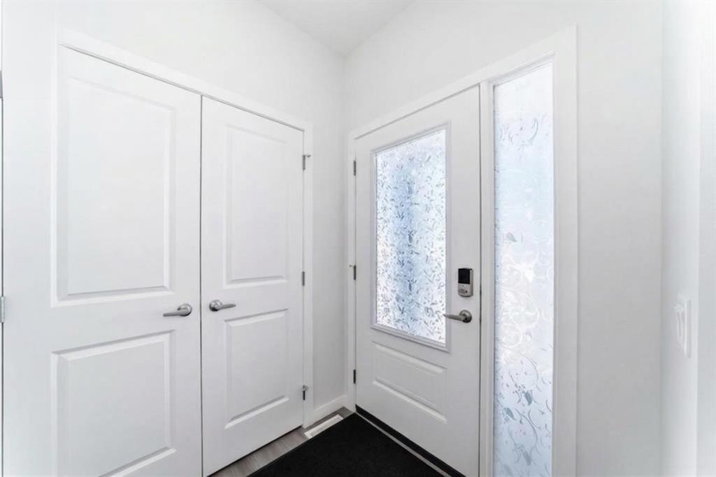 Picture for 615 Lucas Boulevard NW