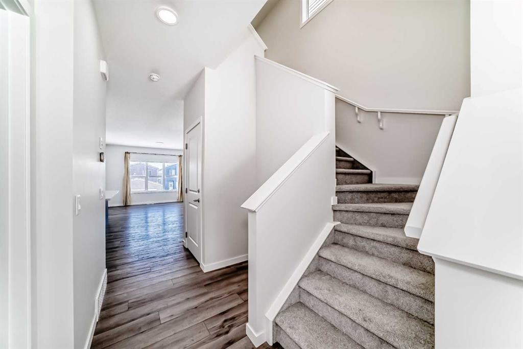 Picture for 615 Lucas Boulevard NW