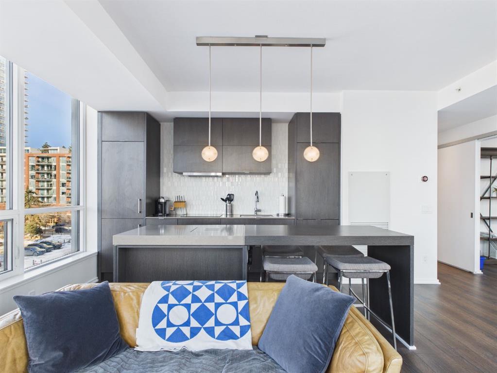 Picture for 326, 615 6 Avenue SE