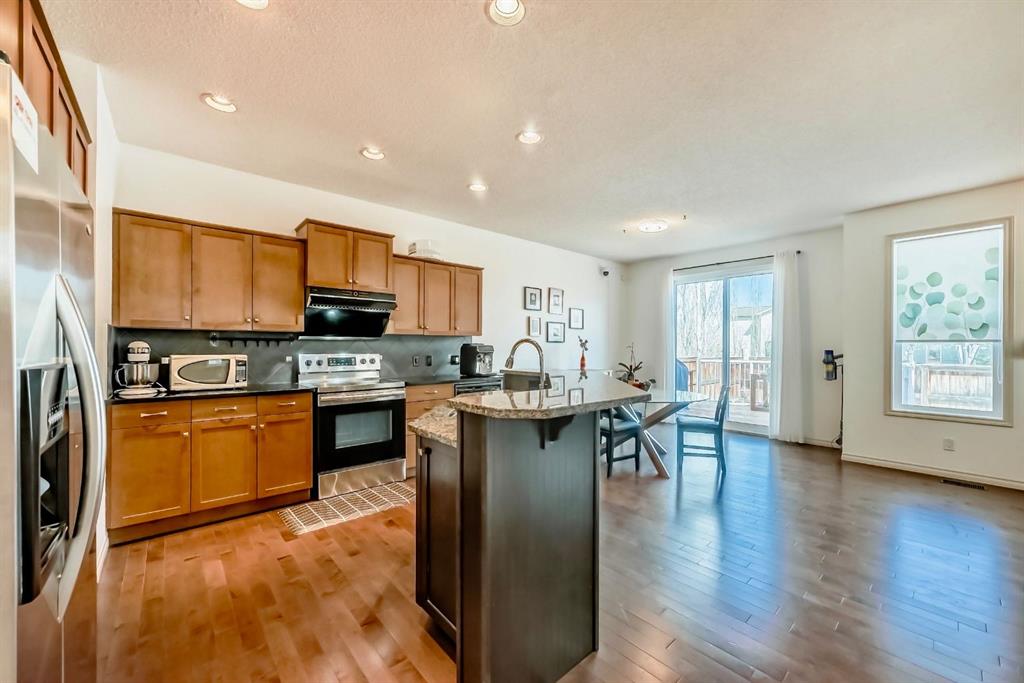 Picture for 44 Aspen Hills Close SW