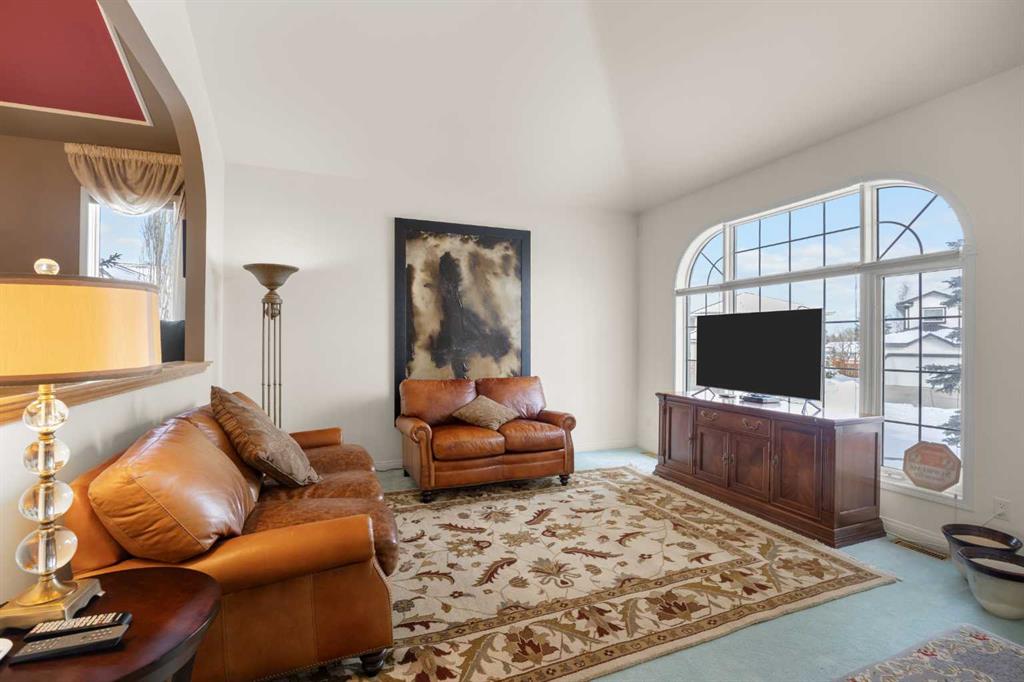 Picture for 19 Hawkmount Heights NW