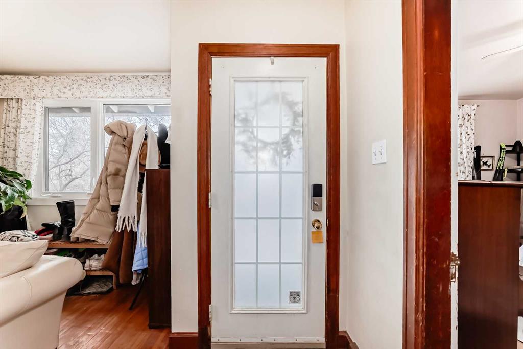 Picture for 1628 16 Street SE