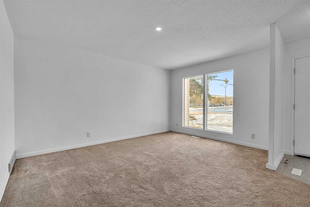 Picture for 318 Marlborough Way NE