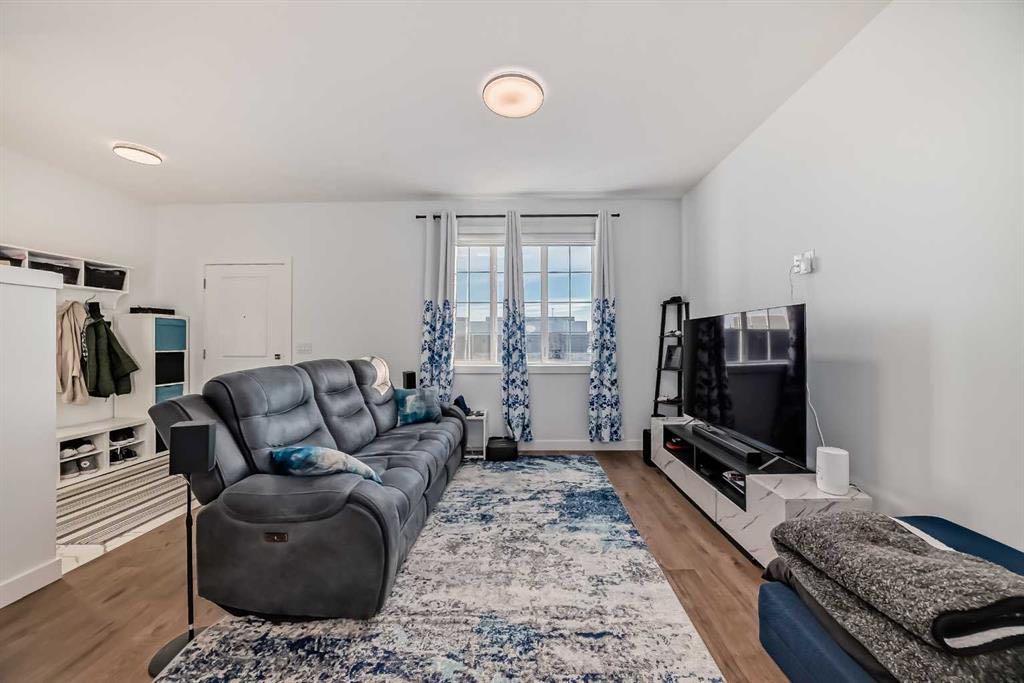 Picture for 144 Merganser Drive W