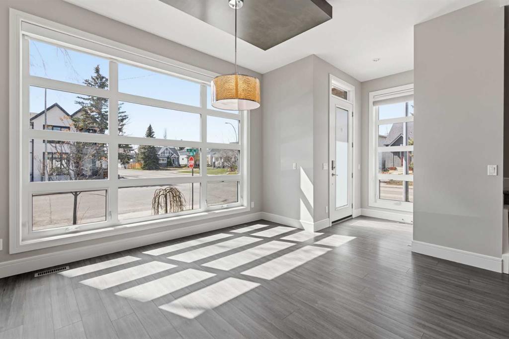 Picture for 2052 46 Avenue SW