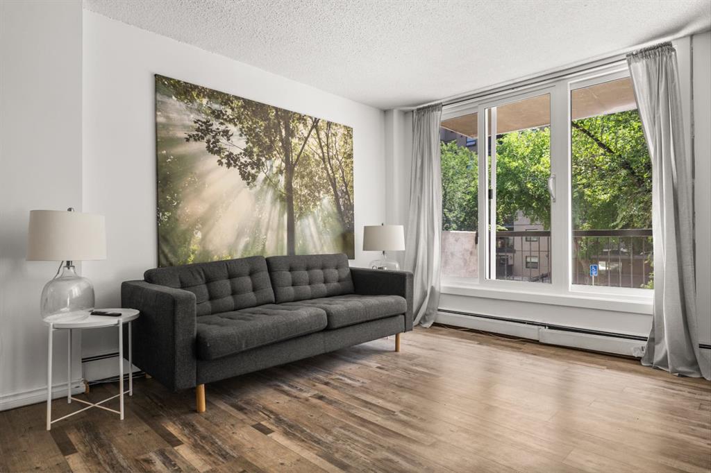 Picture for 202, 1312 13 Avenue SW