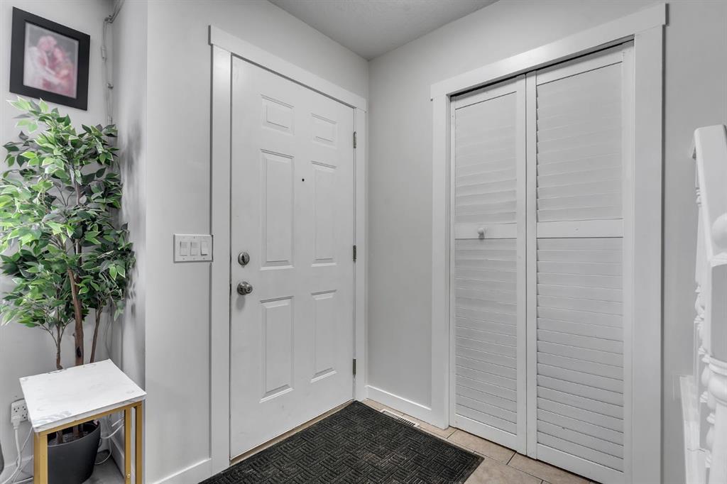 Picture for 192 Martin Crossing Crescent NE