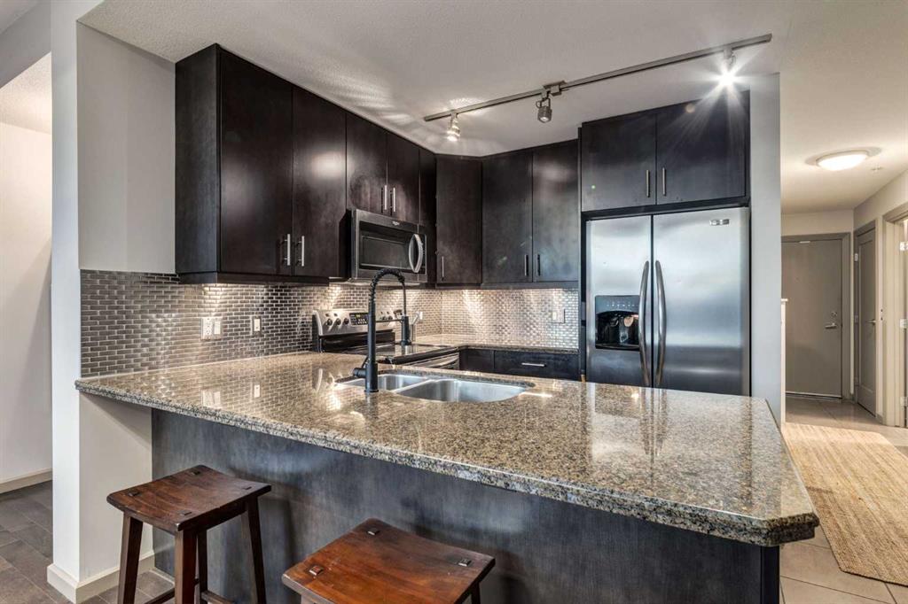 Picture for 1901, 210 15 Avenue SE