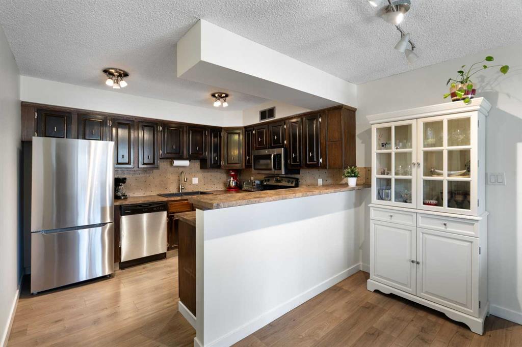 Picture for 3, 722 4A Street NE