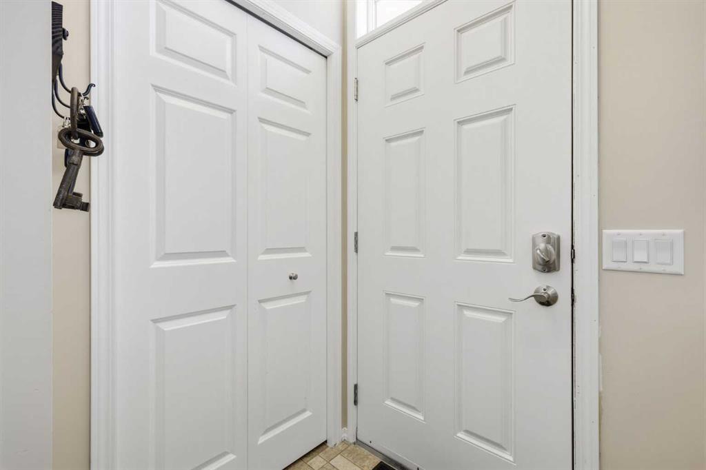 Picture for 270 Elgin Way SE