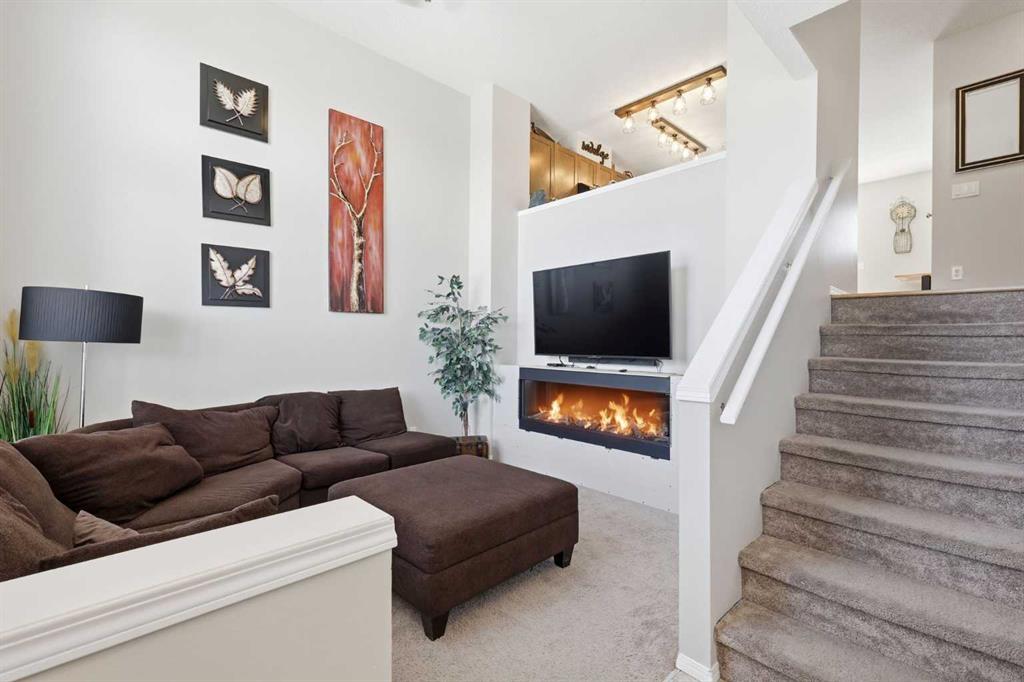 Picture for 270 Elgin Way SE