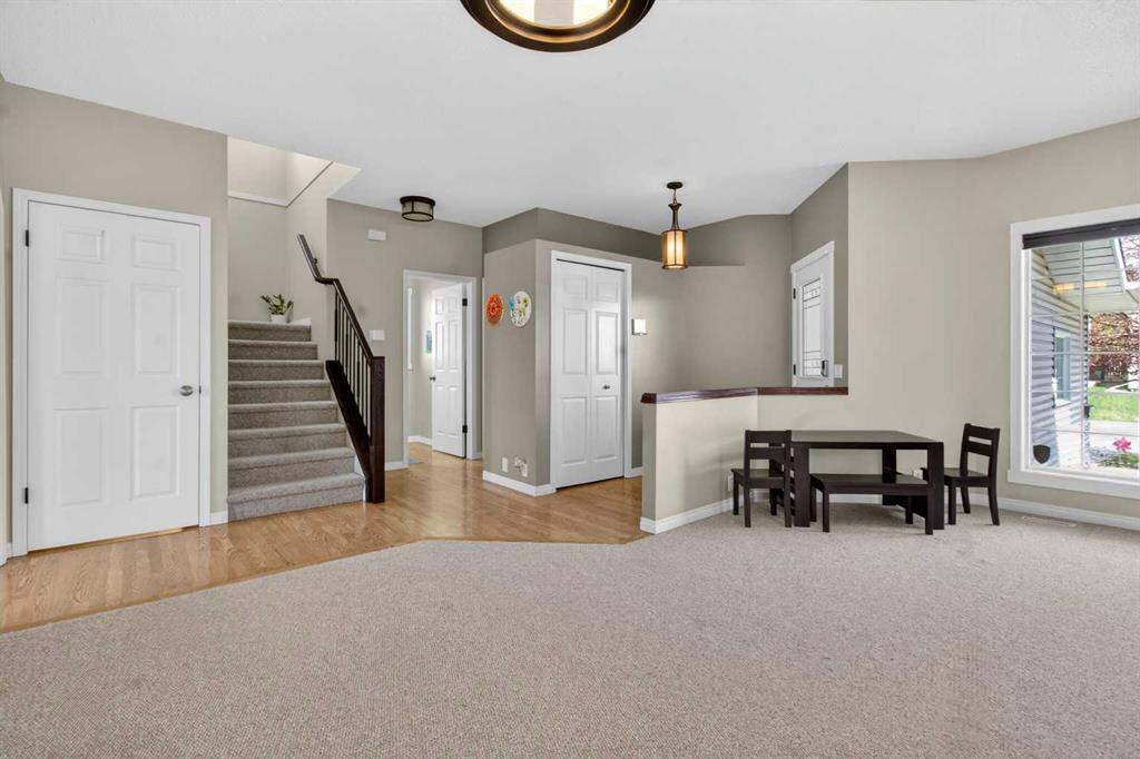 Picture for 20 Riverwood Crescent SE