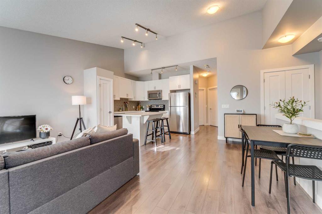 Picture for 165 Evanscrest Gardens NW