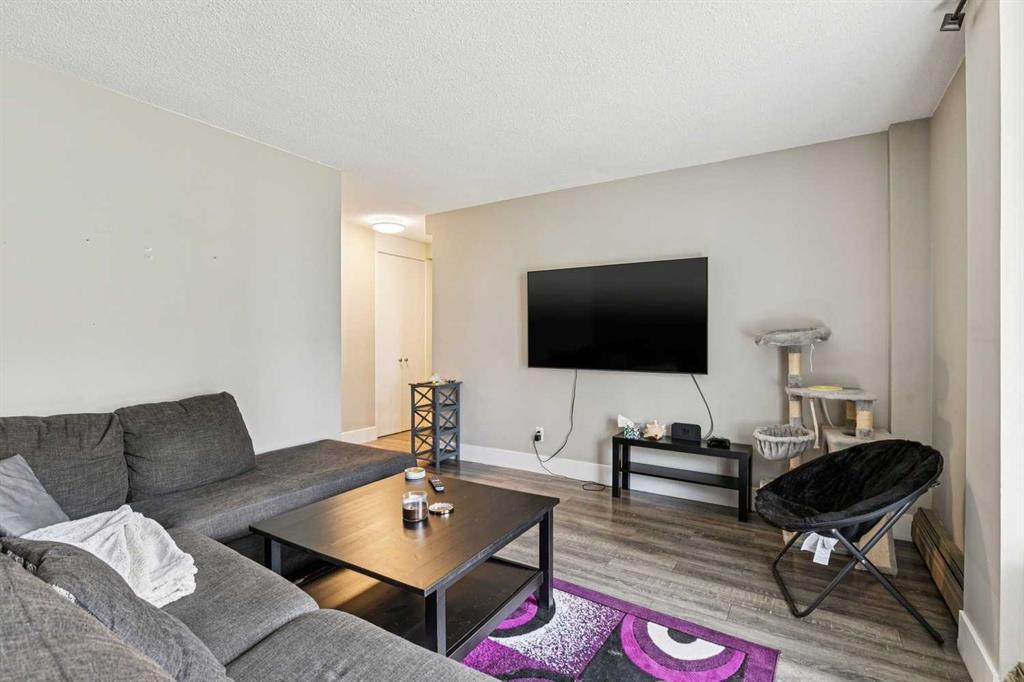 Picture for 208, 315 Heritage Drive SE