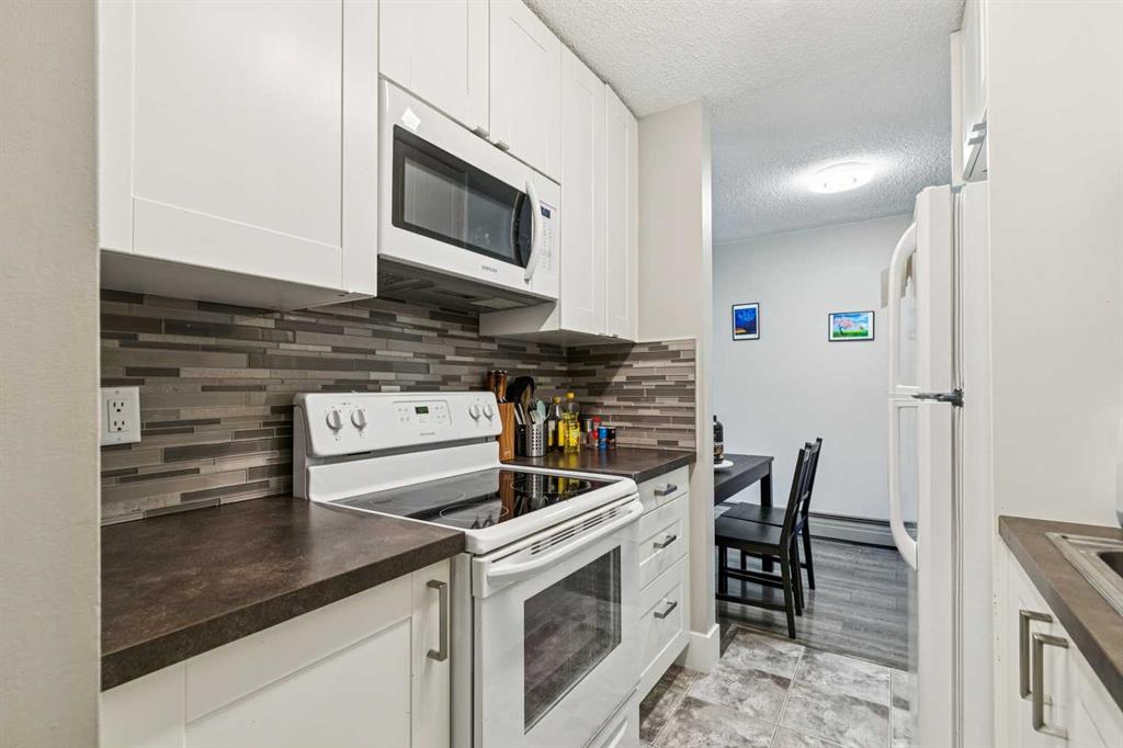 Picture for 208, 315 Heritage Drive SE