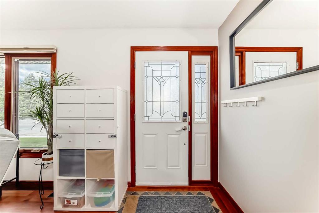 Picture for 211 Oakridge Place SW