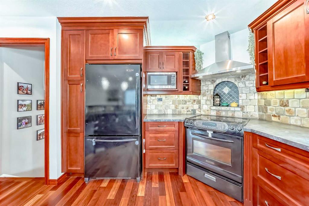 Picture for 211 Oakridge Place SW
