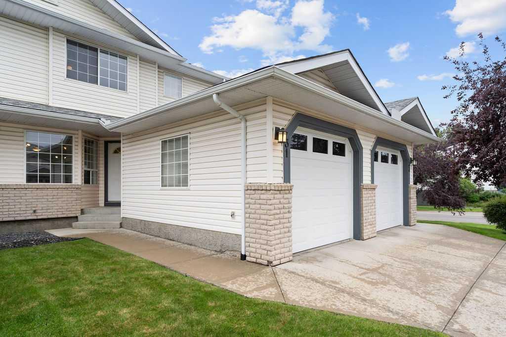 Picture for 31 Silvergrove Close NW