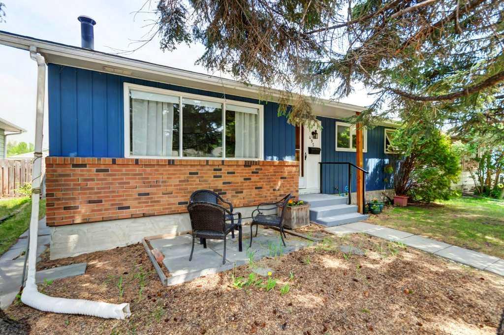 Picture for 495 Queen Charlotte Road SE