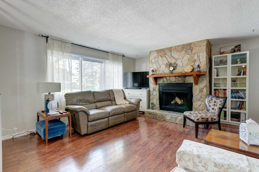 Picture for 495 Queen Charlotte Road SE