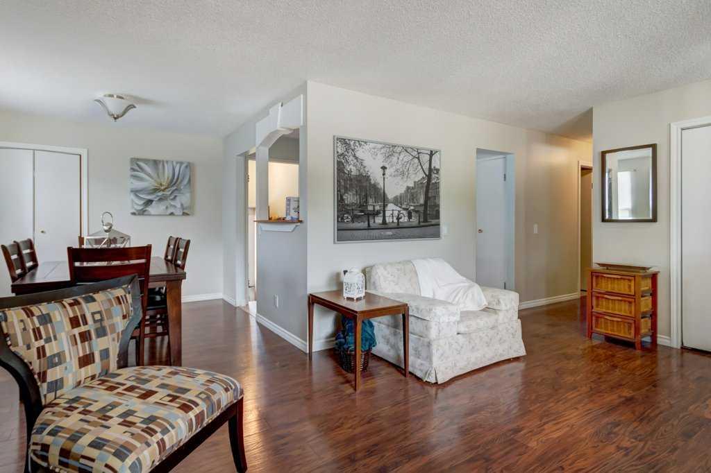 Picture for 495 Queen Charlotte Road SE