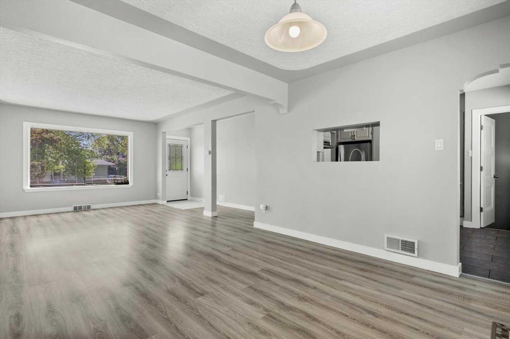 Picture for 1615 22A Street NW
