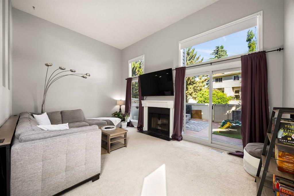 Picture for 723 Queenston Terrace SE