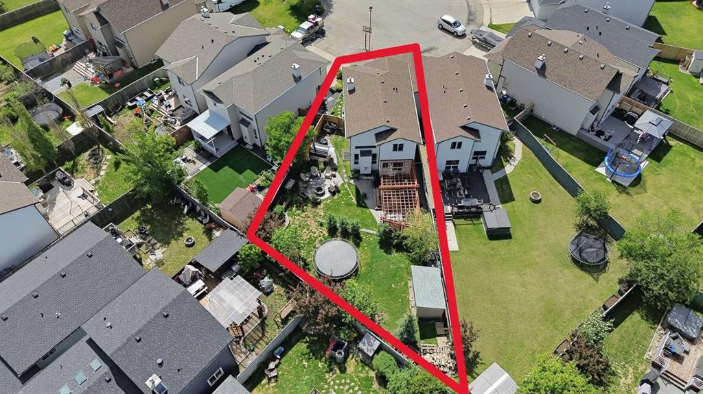 Picture for 121 Canoe Square SW