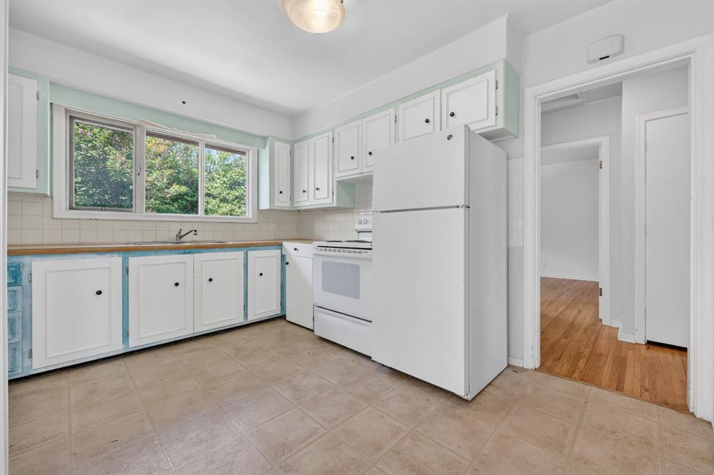 Picture for 2827 23A Street NW