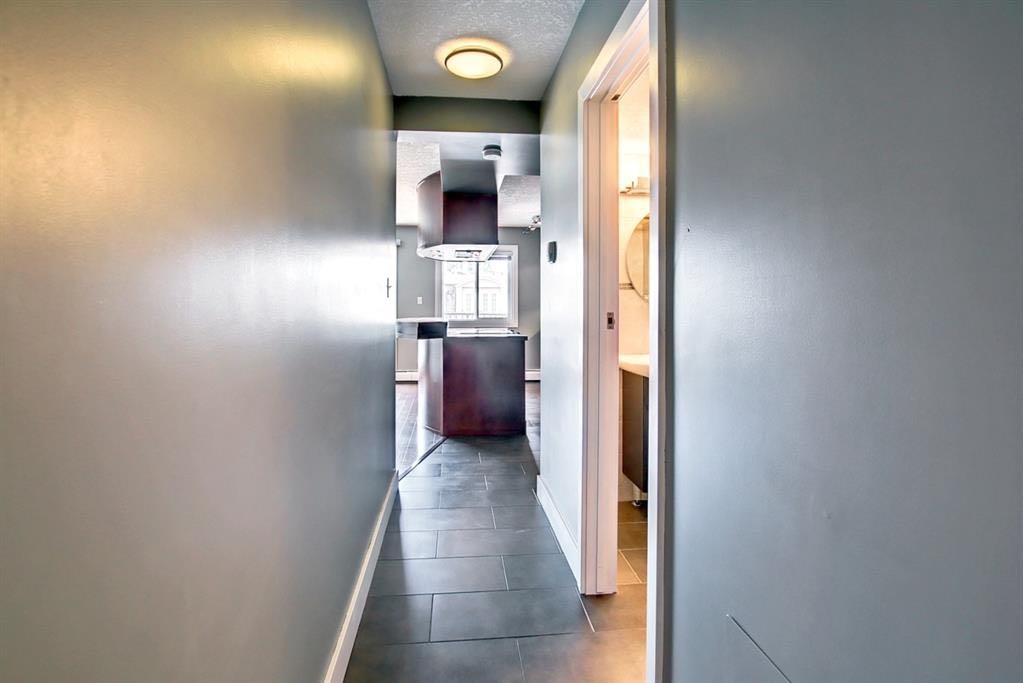 Picture for 401, 1730 7 Street SW