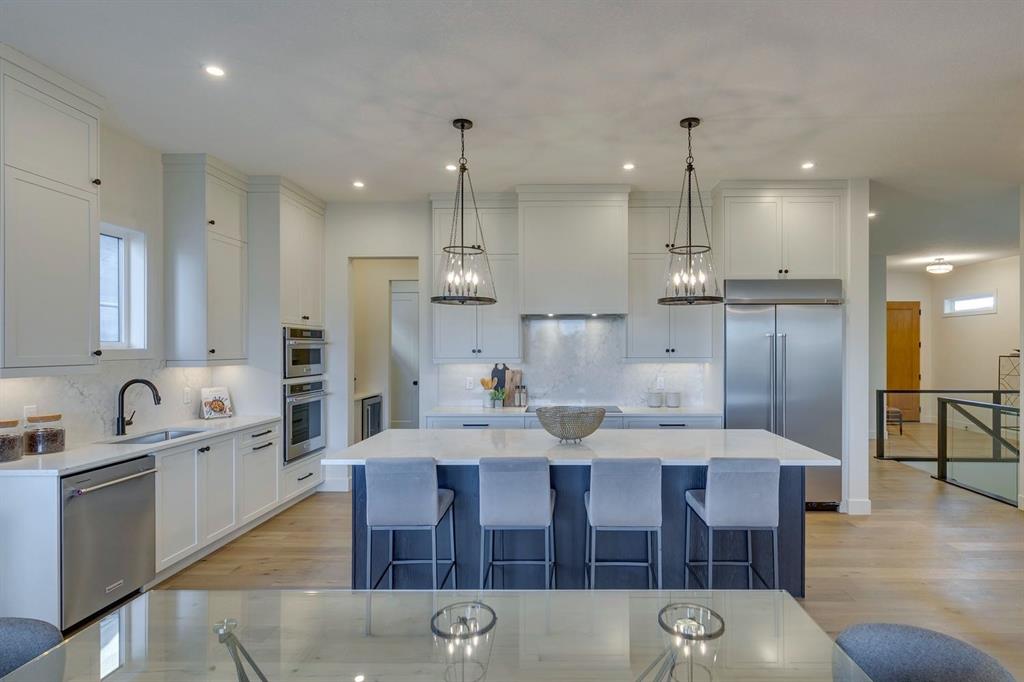 Picture for 176 Marina Grove SE https://www.cirrealty.ca/reb/creb/40/A2266740_13.jpg