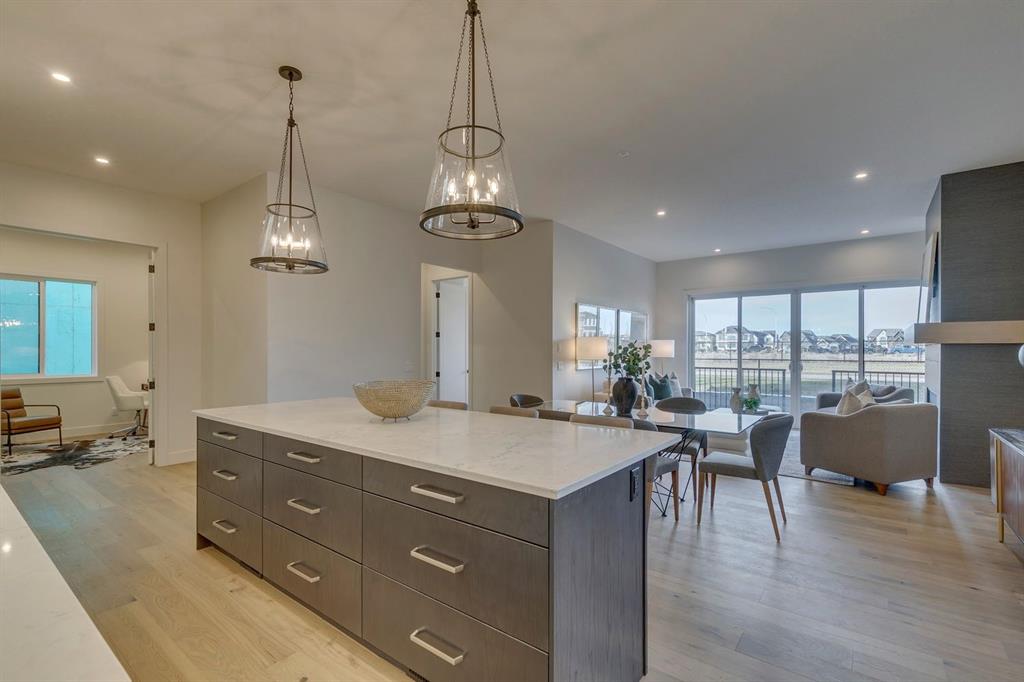 Picture for 176 Marina Grove SE https://www.cirrealty.ca/reb/creb/40/A2266740_21.jpg